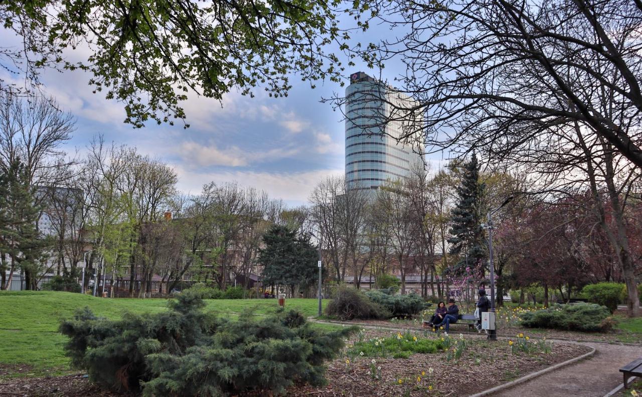 Oak Apartment - Piata Victoriei Bucharest Exterior photo